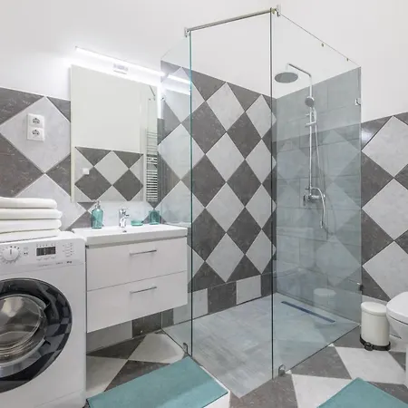Apartment Seasons La Famiglia Budapest